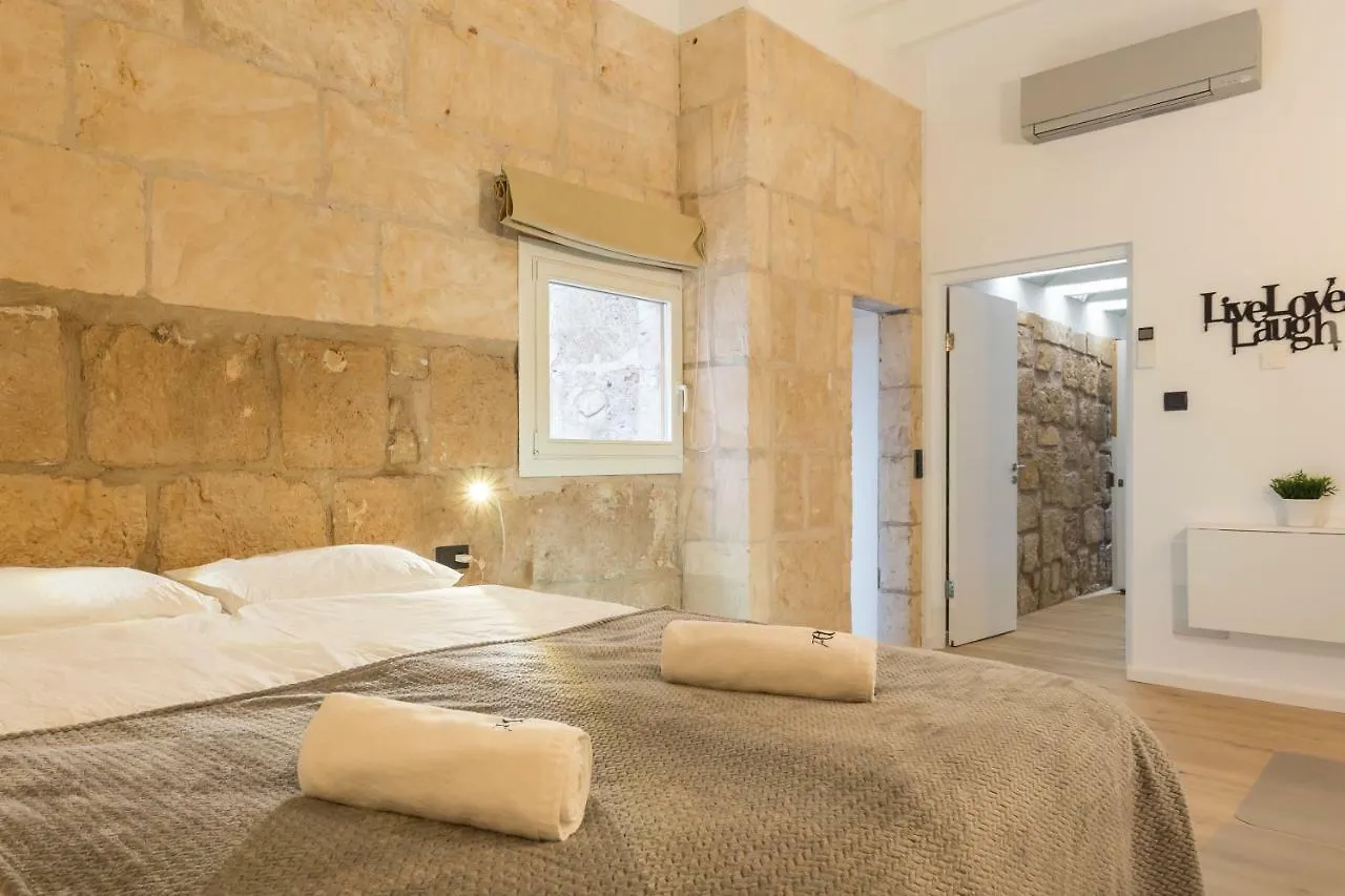 Studio Cave Palma de Mallorca 0*,  Spain